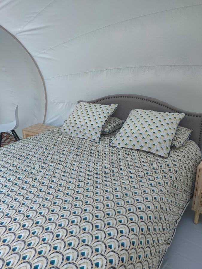 Cele Bulles Etoilees Hotel Brengues Exterior photo